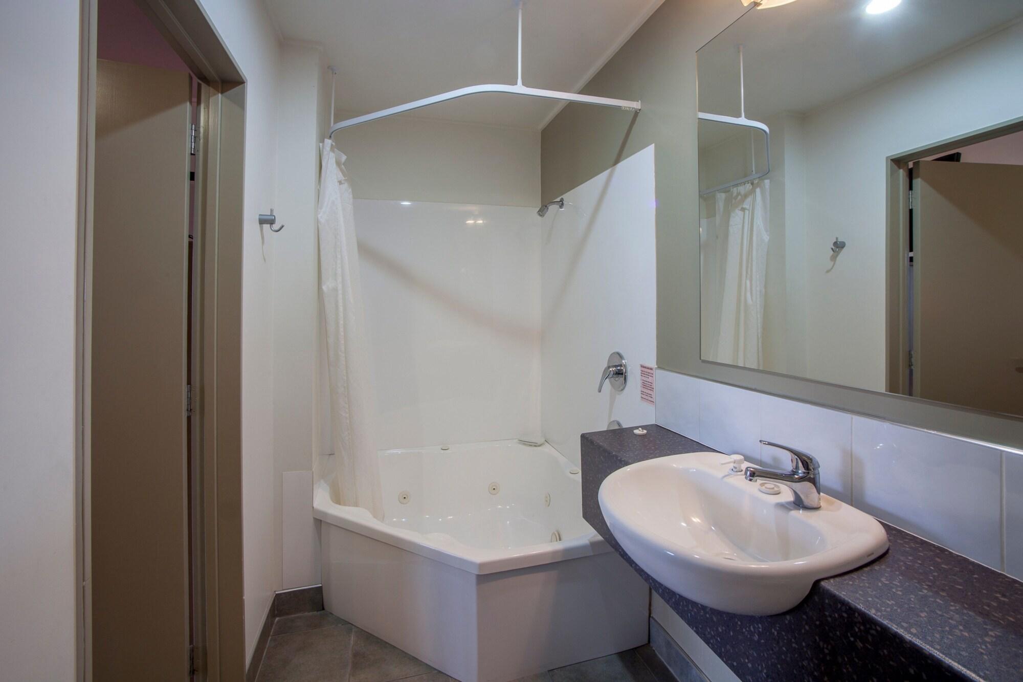 Landmark Manor New Plymouth Extérieur photo